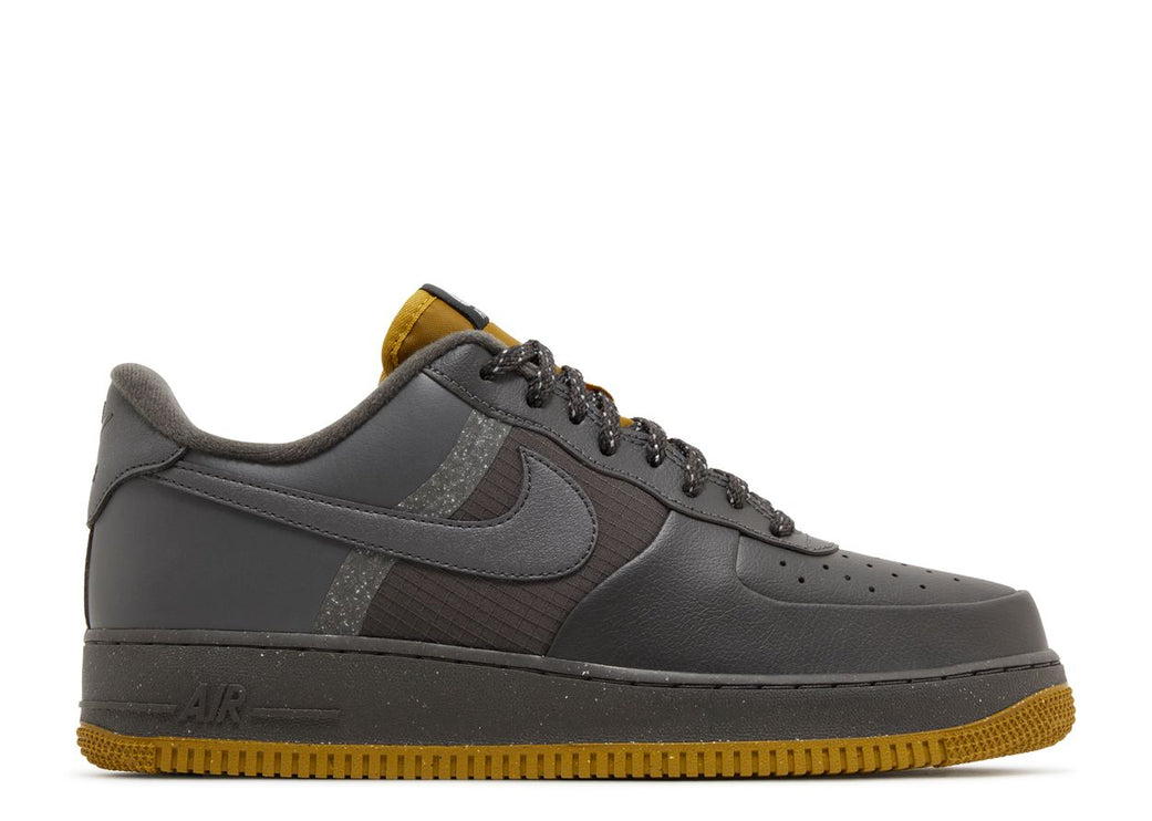 NIKE AIR FORCE 1 '07 LV8 'WINTERIZED - MEDIUM ASH'