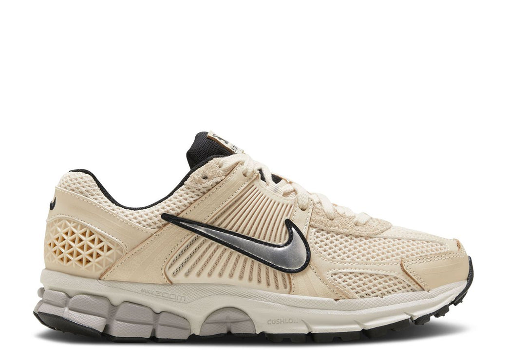 NIKE WMNS AIR ZOOM VOMERO 5 'PEARL WHITE CHROME'