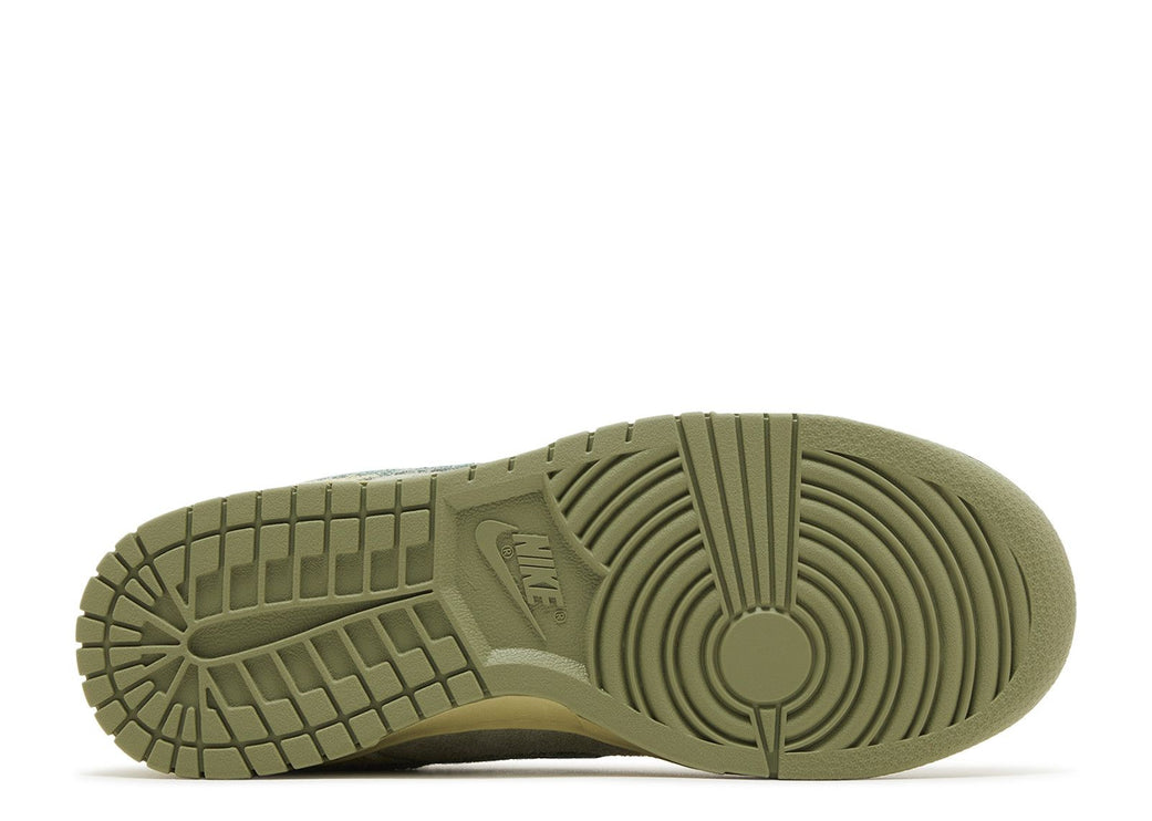 NIKE WMNS DUNK LOW 'OLIVE AURA'