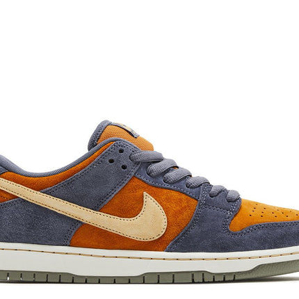 NIKE DUNK LOW SB 'LIGHT CARBON MONARCH'