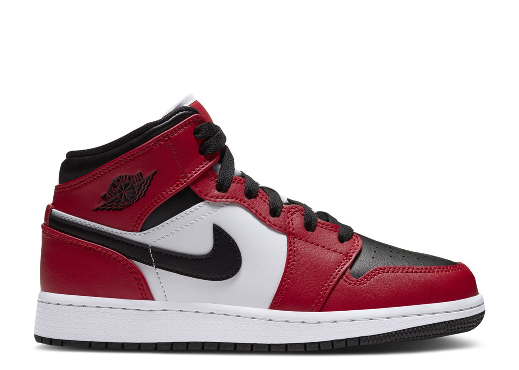 AIR JORDAN 1 MID GS 'CHICAGO BLACK TOE'